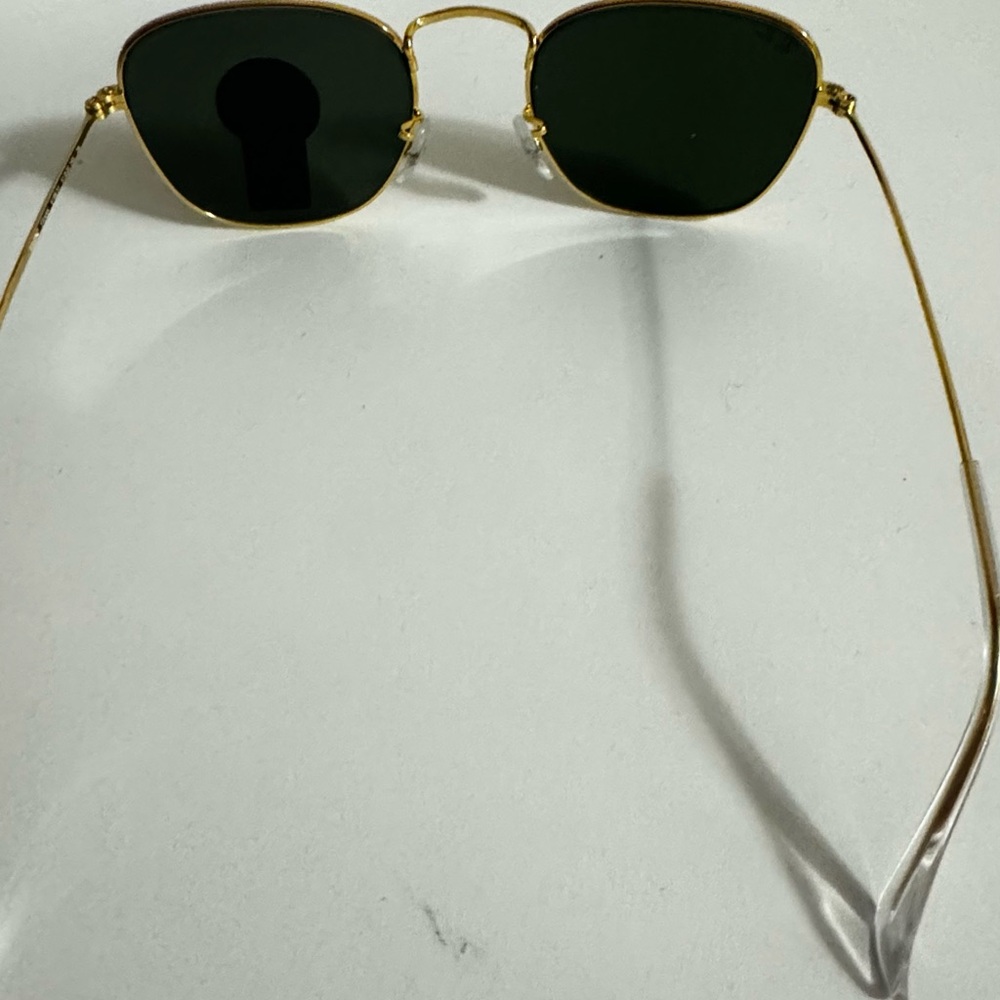 Ray-Ban Gold Frame Sunglasses with Dark Lenses - Picture 2 of 9